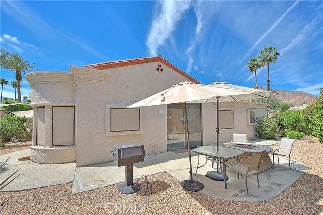 48121 Calle Seranas, La Quinta, CA 92253