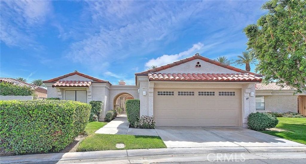 48121 Calle Seranas, La Quinta, CA 92253