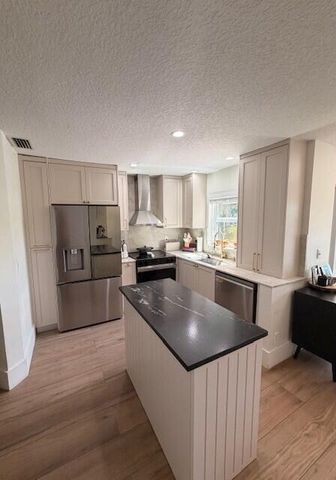 10690 NW 12th Drive, Plantation, FL 33322