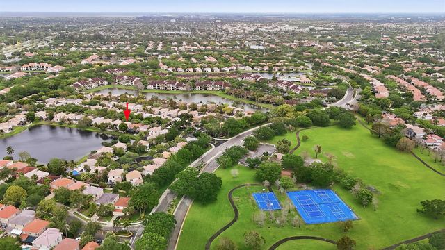 10690 NW 12th Drive, Plantation, FL 33322