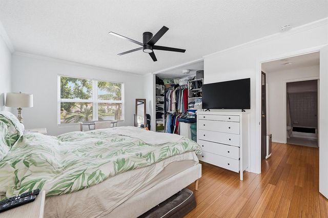 10690 NW 12th Drive, Plantation, FL 33322