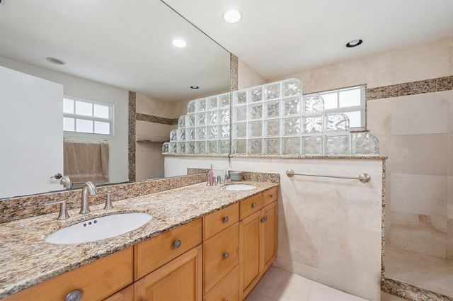 10690 NW 12th Drive, Plantation, FL 33322