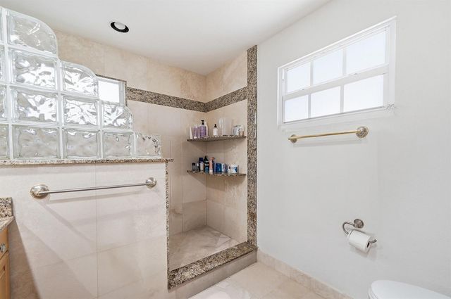 10690 NW 12th Drive, Plantation, FL 33322