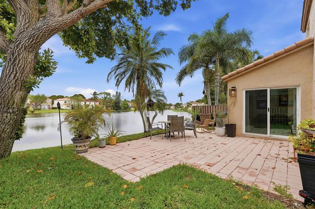 10690 NW 12th Drive, Plantation, FL 33322