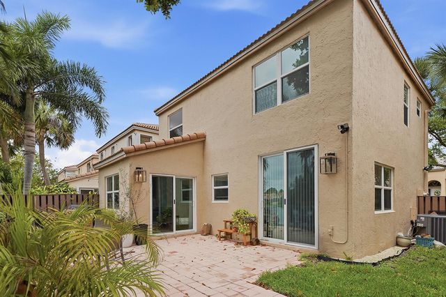 10690 NW 12th Drive, Plantation, FL 33322