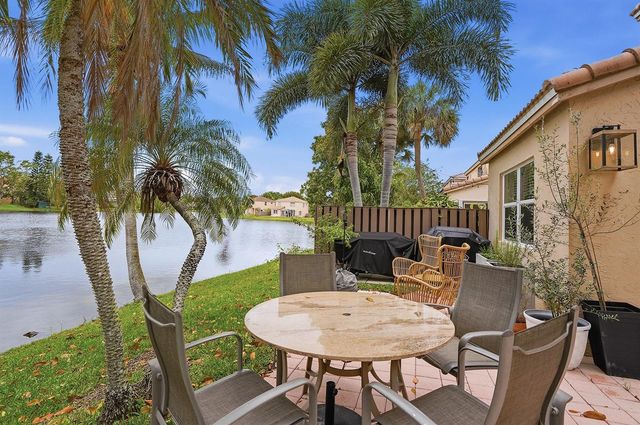 10690 NW 12th Drive, Plantation, FL 33322