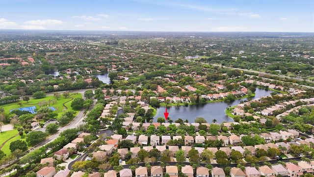 10690 NW 12th Drive, Plantation, FL 33322
