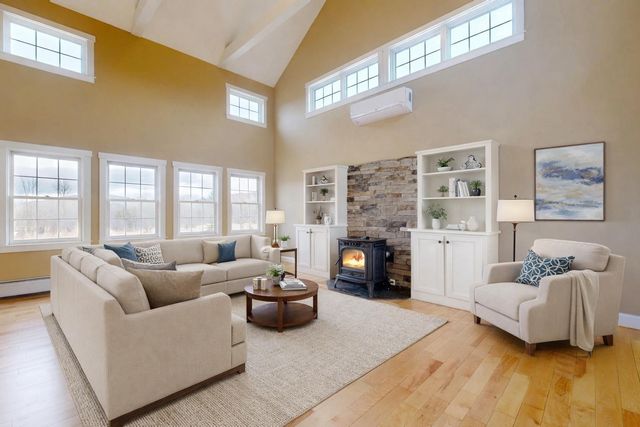 20 Robin Lane, Charlotte, VT 05445