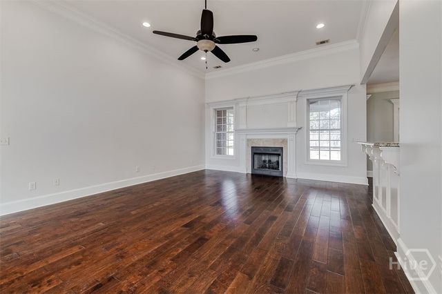 389 Chastain Cir, Richmond Hill, GA 31324