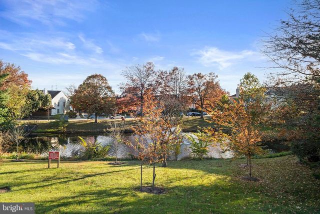 6017-B CURTIER DR #B, Alexandria, VA 22310