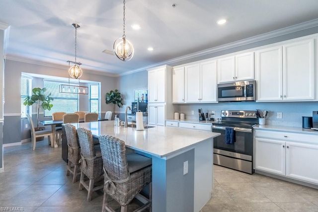 9578 Trevi CT # 5142, Naples, FL 34113