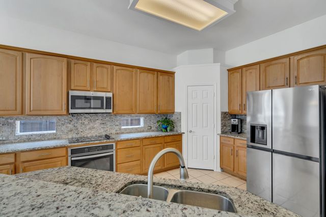 1804 Morning Mist Trail, Flower Mound, TX 75028