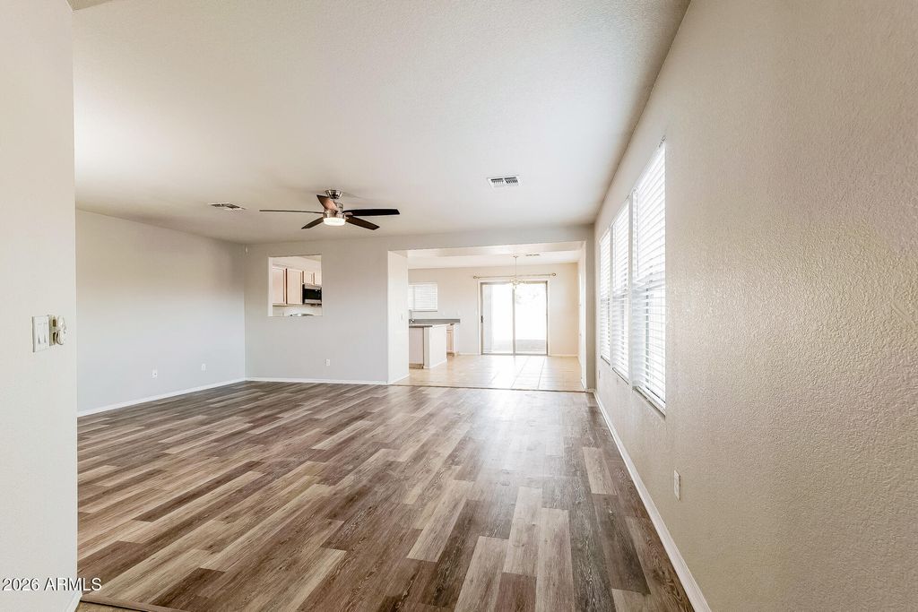 1877 N GREENWAY Lane, Casa Grande, AZ 85122 — photo 3