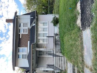 11409 Pinehurst Street, Detroit, MI 48204