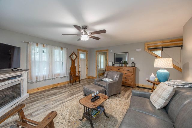 695 Stone Road, Paris, KY 40361