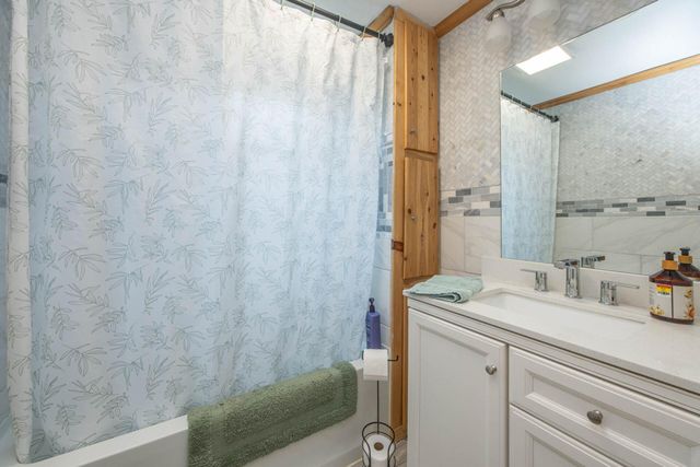 695 Stone Road, Paris, KY 40361