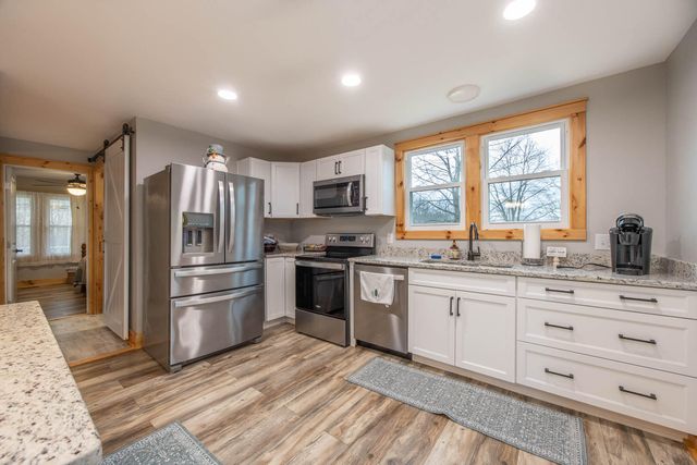 695 Stone Road, Paris, KY 40361