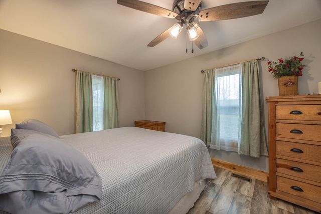 695 Stone Road, Paris, KY 40361