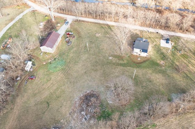 695 Stone Road, Paris, KY 40361