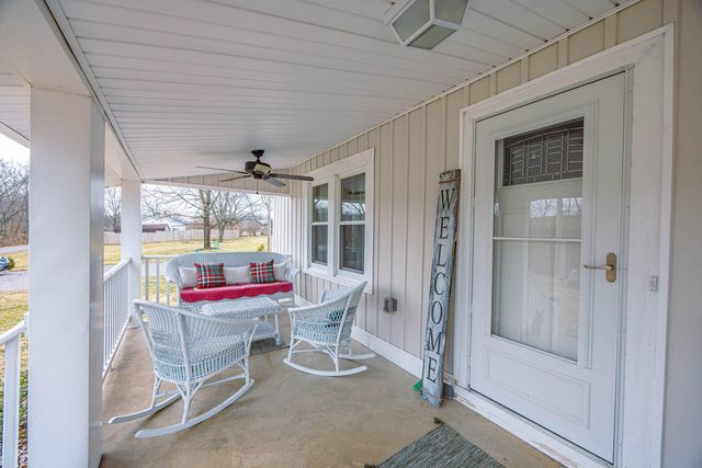 695 Stone Road, Paris, KY 40361