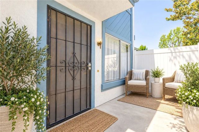 866 W 13th 2, Azusa, CA 91702