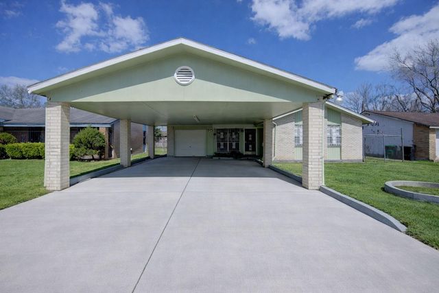 5223 Grace Point Lane, Houston, TX 77048