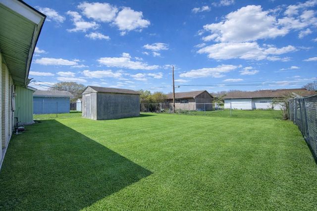 5223 Grace Point Lane, Houston, TX 77048