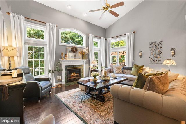 7726 VIRGINIA OAKS DR, Gainesville, VA 20155