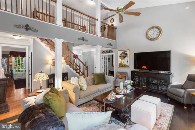 7726 VIRGINIA OAKS DR, Gainesville, VA 20155