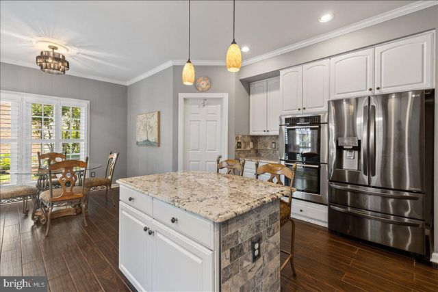 7726 VIRGINIA OAKS DR, Gainesville, VA 20155