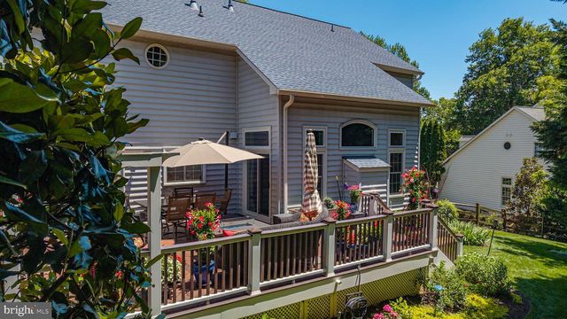7726 VIRGINIA OAKS DR, Gainesville, VA 20155