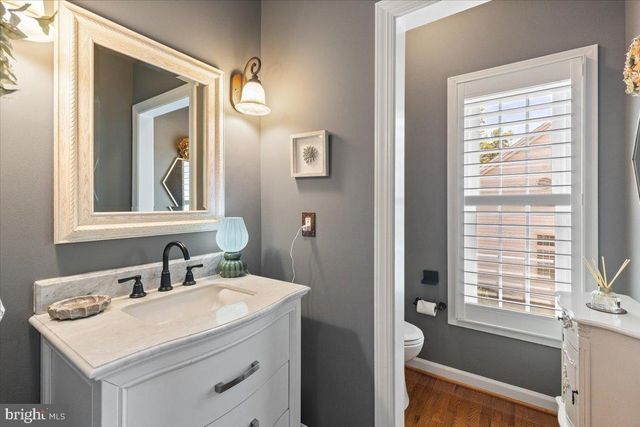 7726 VIRGINIA OAKS DR, Gainesville, VA 20155