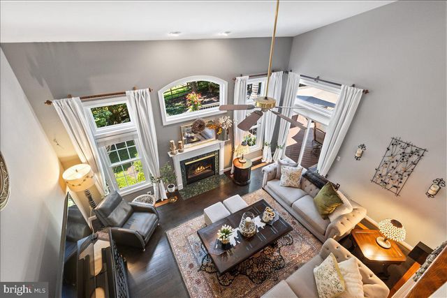 7726 VIRGINIA OAKS DR, Gainesville, VA 20155
