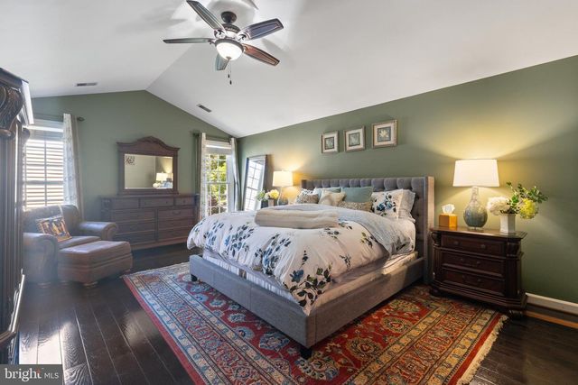 7726 VIRGINIA OAKS DR, Gainesville, VA 20155