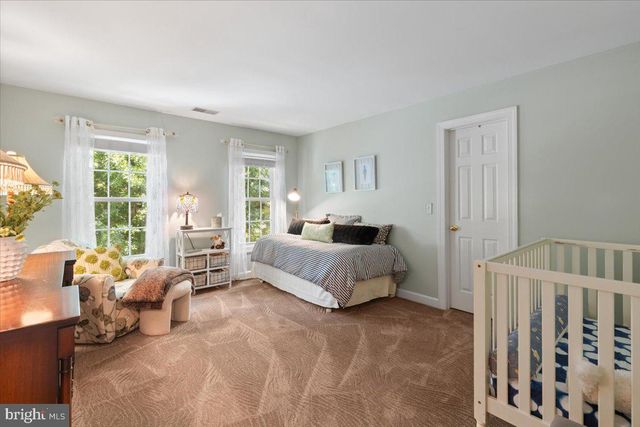 7726 VIRGINIA OAKS DR, Gainesville, VA 20155