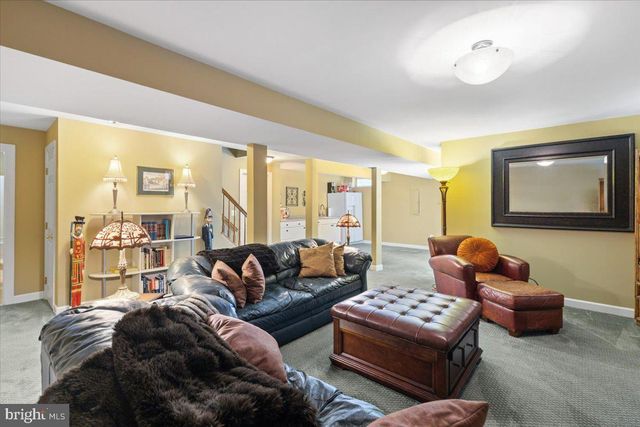 7726 VIRGINIA OAKS DR, Gainesville, VA 20155