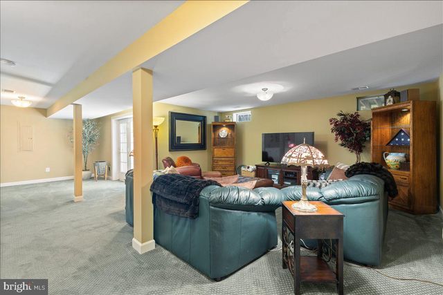 7726 VIRGINIA OAKS DR, Gainesville, VA 20155
