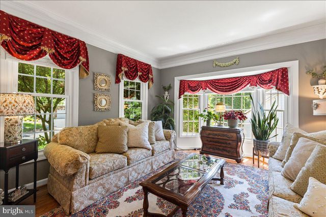 7726 VIRGINIA OAKS DR, Gainesville, VA 20155