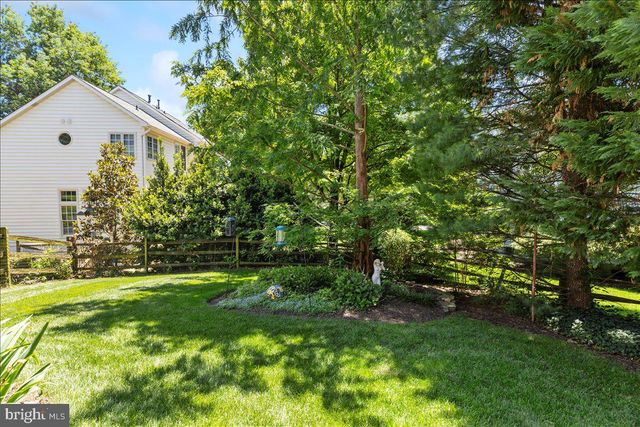 7726 VIRGINIA OAKS DR, Gainesville, VA 20155