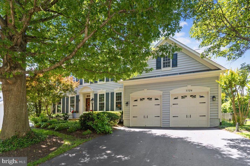 7726 VIRGINIA OAKS DR, Gainesville, VA 20155