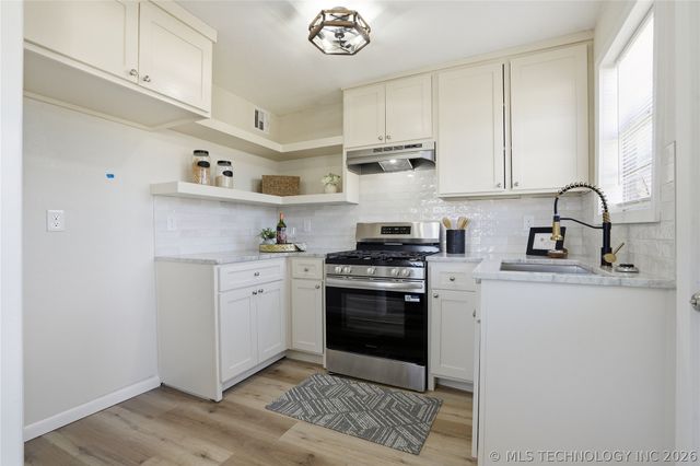 14215 E 480 Road, Claremore, OK 74017