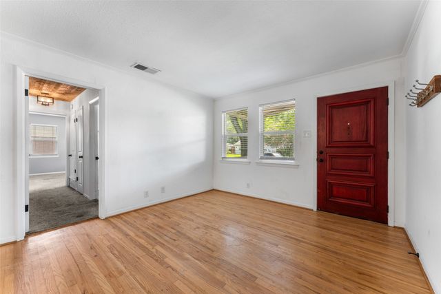 3219 Healey Drive, Dallas, TX 75228
