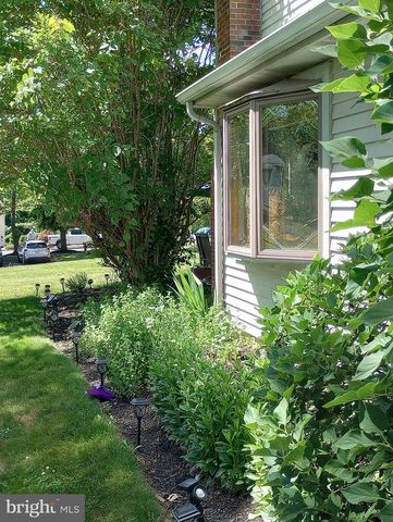 10 HARVEST MEWS, Newtown, PA 18940