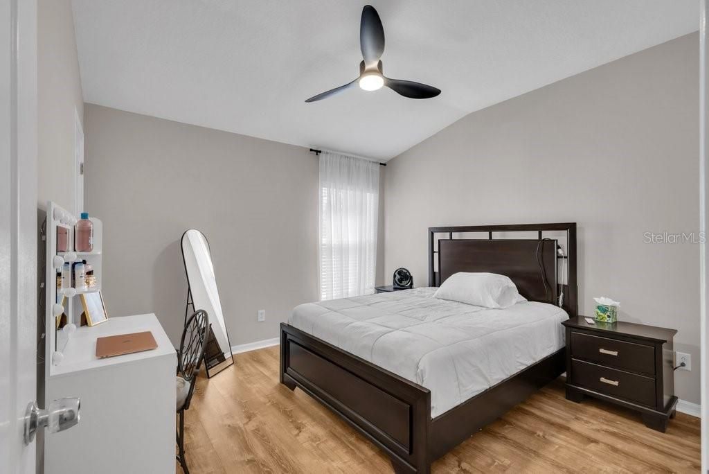 Image 20 of property listing at 15855 FISHHAWK VIEW DRIVE, Lithia, FL 33547