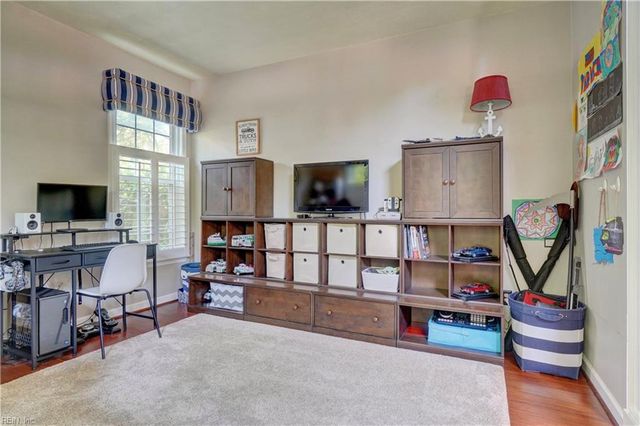 2704 Pleasant Acres DR, Virginia Beach, VA 23453