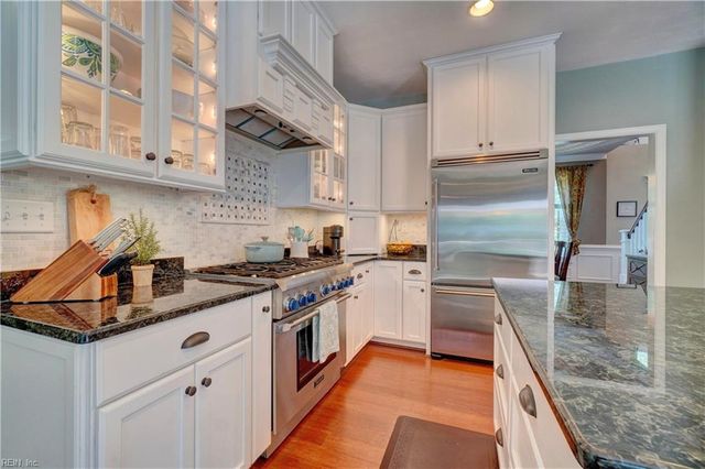 2704 Pleasant Acres DR, Virginia Beach, VA 23453
