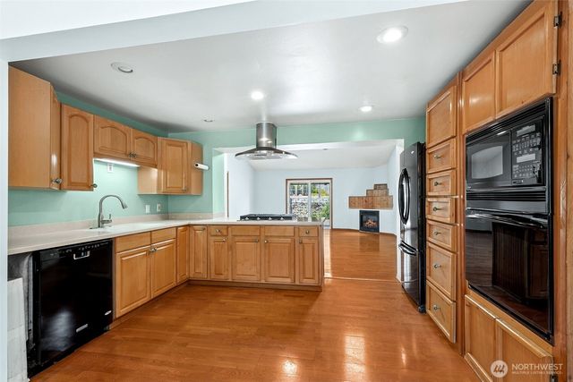 4905 234th St. SW, Mountlake Terrace, WA 98043