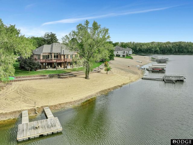 1919 Buena Vista Point, Fremont, NE 68025