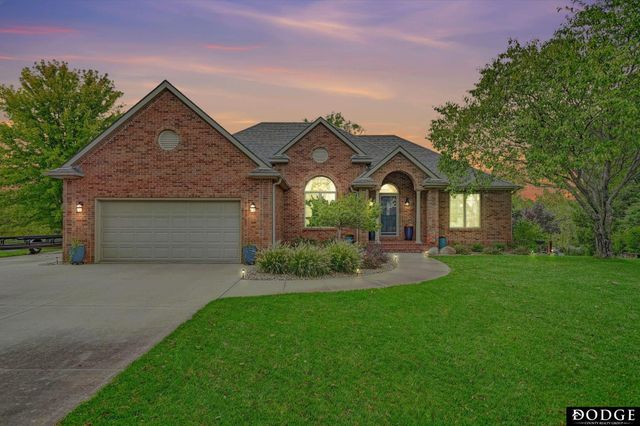 1919 Buena Vista Point, Fremont, NE 68025