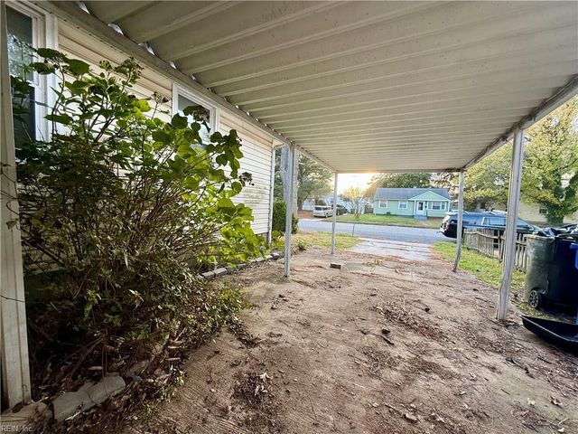 6320 Grimes AVE, Norfolk, VA 23518